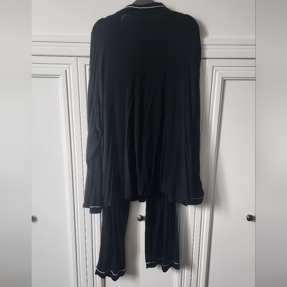 In'Voland Women's Long Sleeve & Pants Pajama Set Size 28 - Picture 7 of 7